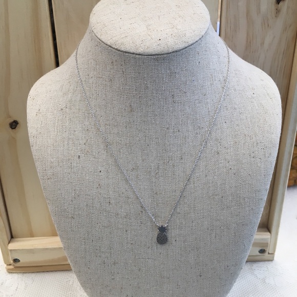 Pineapple Necklace - Picture 3 of 3